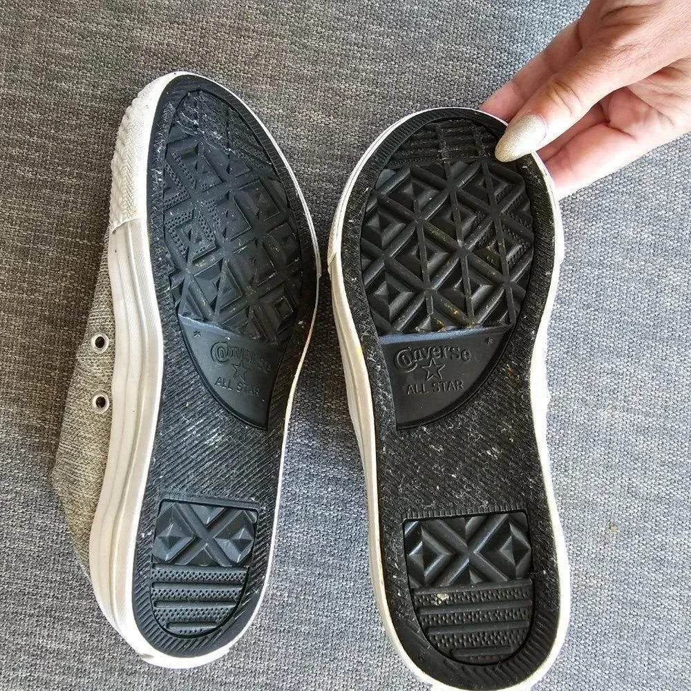 Converse CHUCK TAYLOR All Star Ox Low Top Boys Canvas Shoes Sneakers Size 4